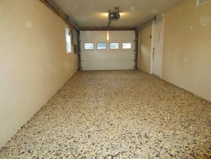 Before & After Garage Floor Epoxy in Ansonia, CT (2)